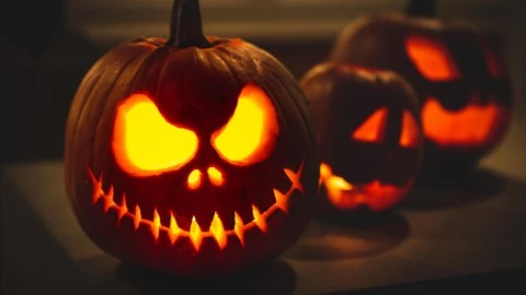 Blender 3D for Beginners: Create a Spooky Jack-o’-Lantern!